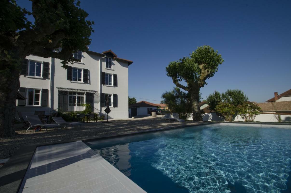 Villa La Maternite Villieu Exterior photo